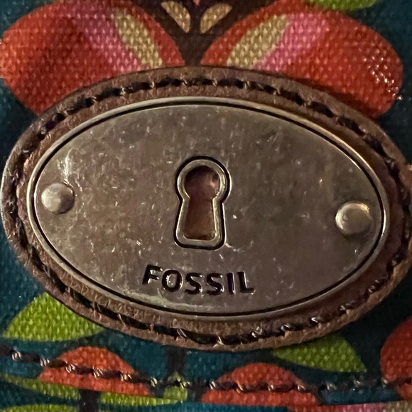 Fossil Crossbody Bag - Picture 3 of 7